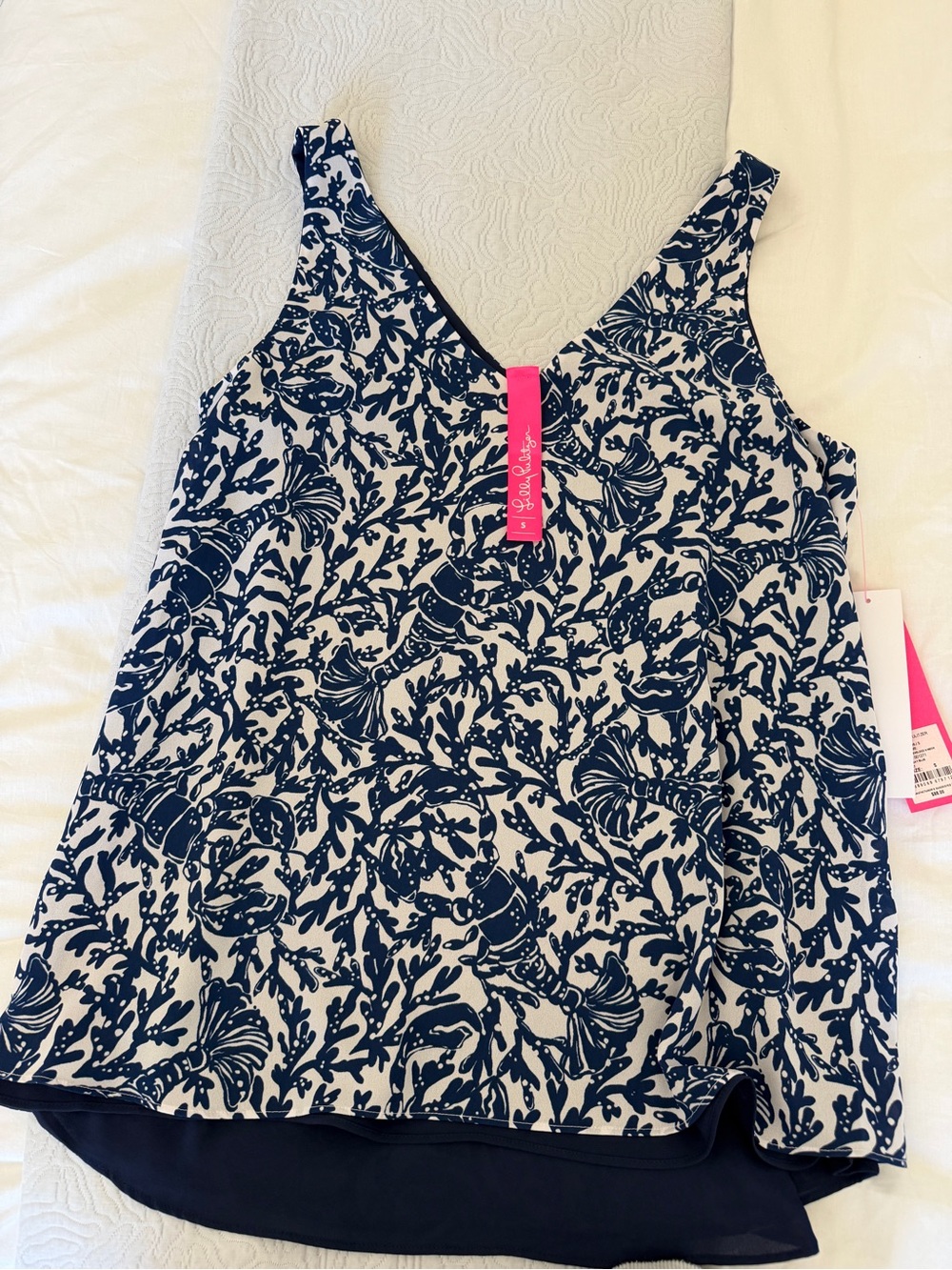 Lilly Pulitzer Navy and White Shell-Print V-Neck Tank